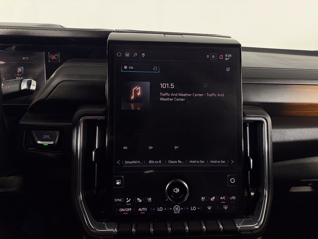 Used 2025 GMC Yukon Denali AWD/4WD image 15