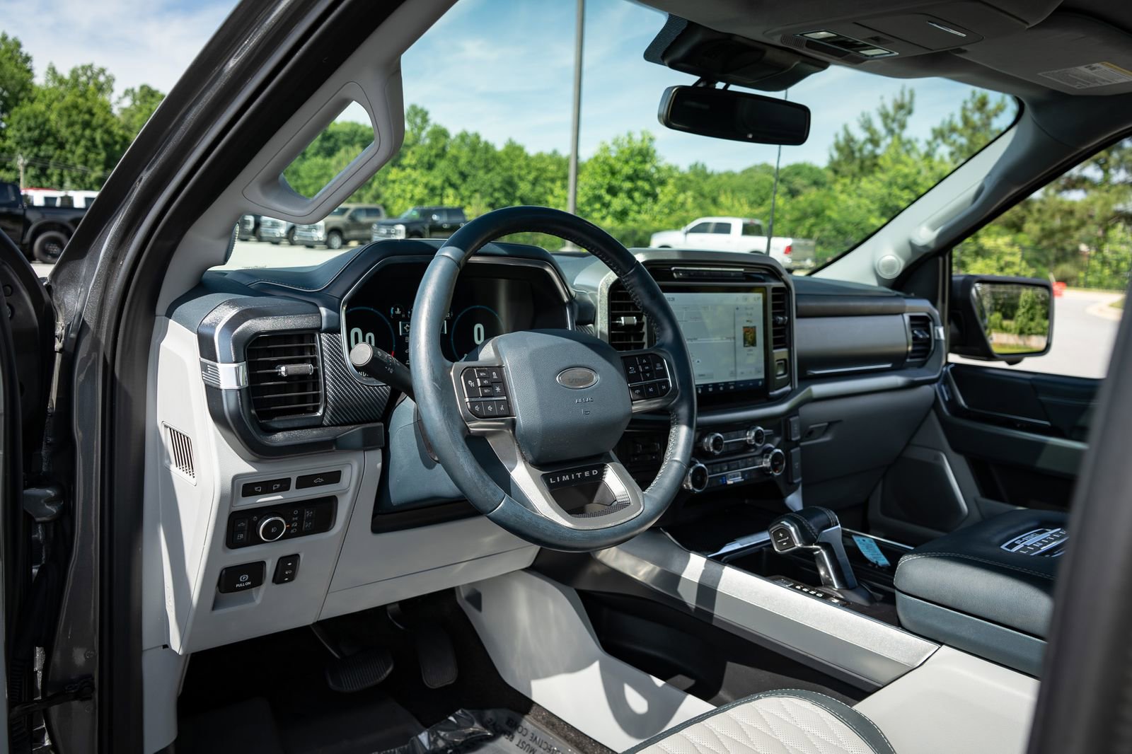 Used 2023 Ford F150 Limited AWD/4WD image 27
