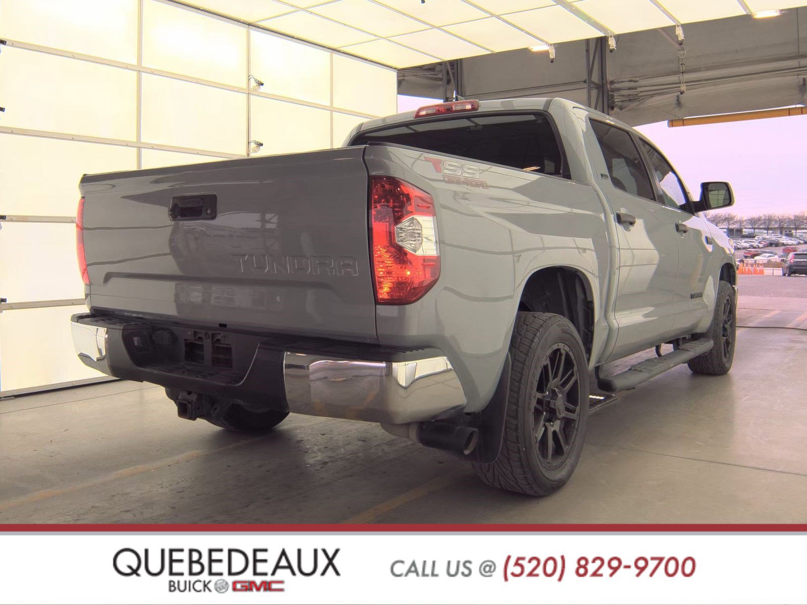 Used 2020 Toyota Tundra SR5 w/ SR5 Leather Package image 5