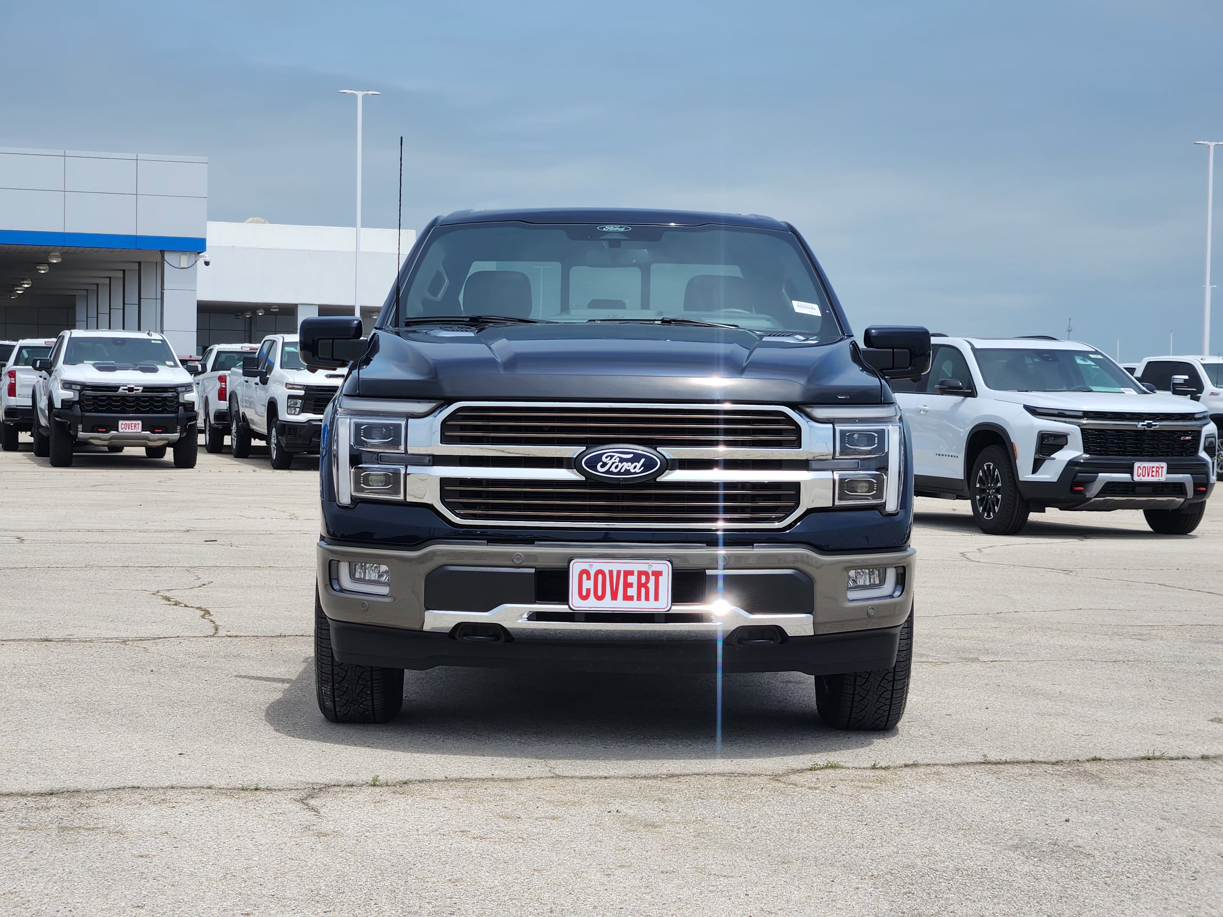 Used 2025 Ford F150 King Ranch w/ FX4 Off-Road Package AWD/4WD image 2