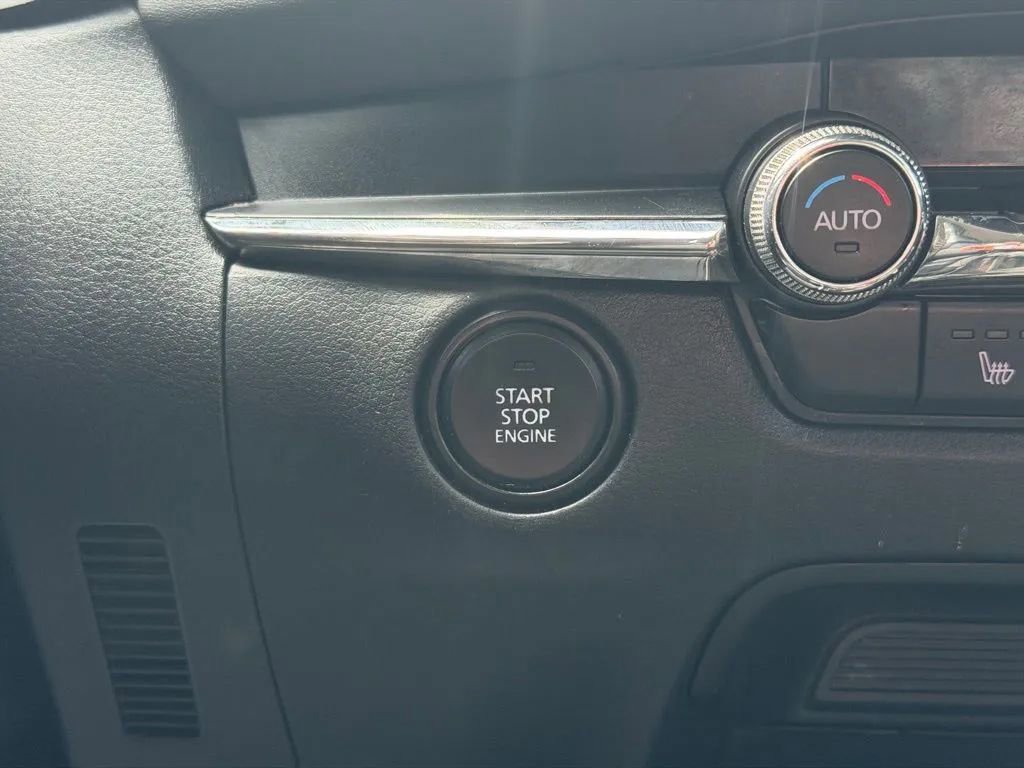 Used 2020 MAZDA CX-30 FWD w/ Preferred Package image 19