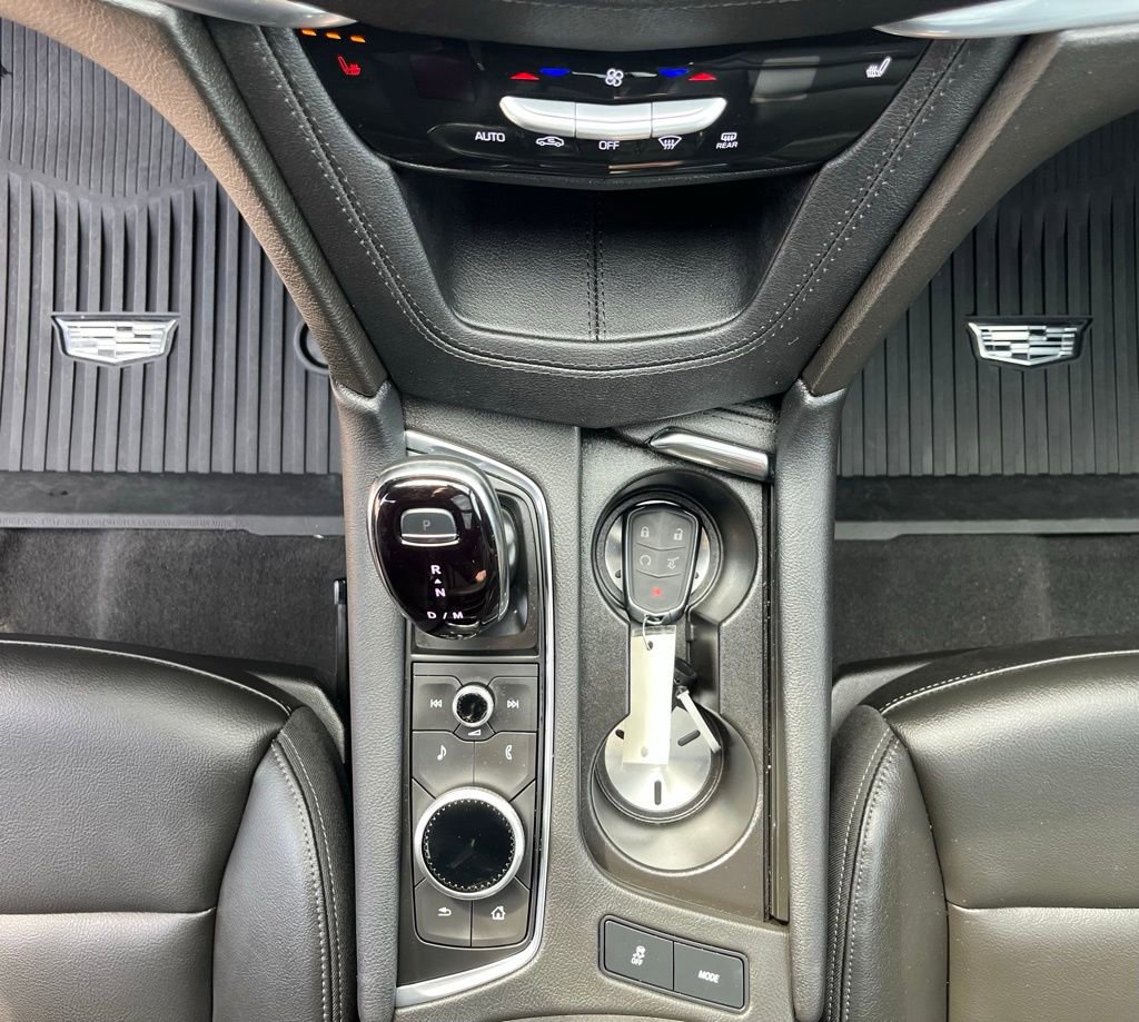 Used 2025 Cadillac XT6 Luxury AWD/4WD image 28