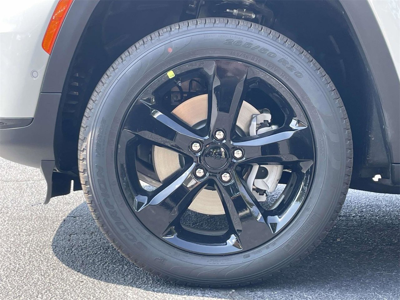 New 2025 Jeep Grand Cherokee L Limited w/ Luxury Tech Group II image 41