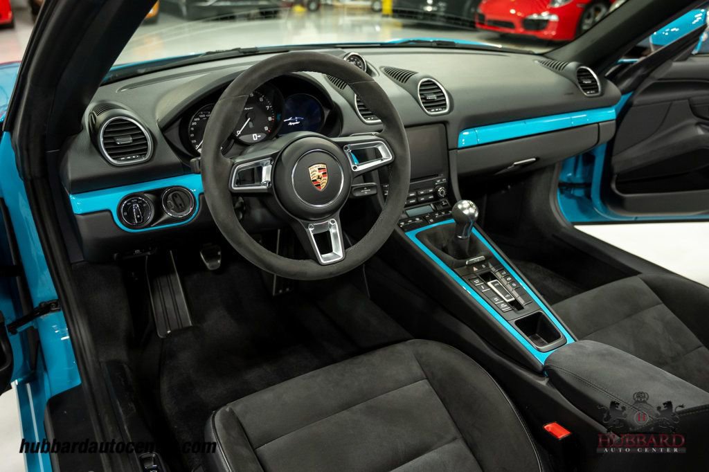 Used 2021 Porsche 718 Boxster Spyder RWD image 18