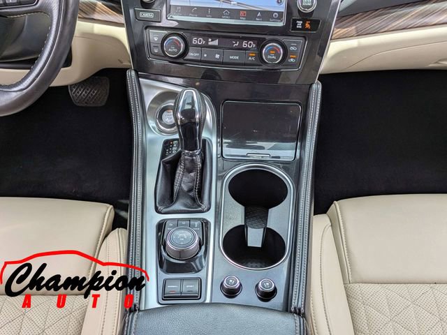 Used 2017 Nissan Maxima Platinum FWD image 21