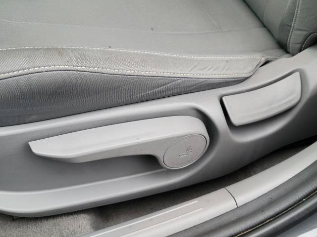 Used 2025 Hyundai Elantra SEL FWD image 9