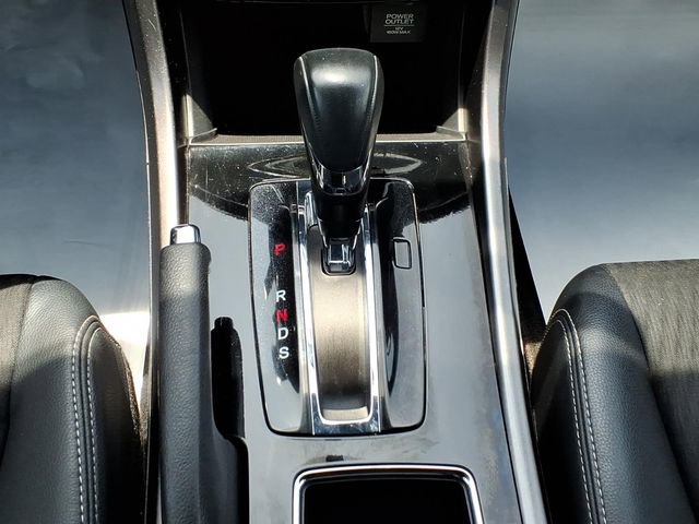 Used 2017 Honda Accord Sport image 24