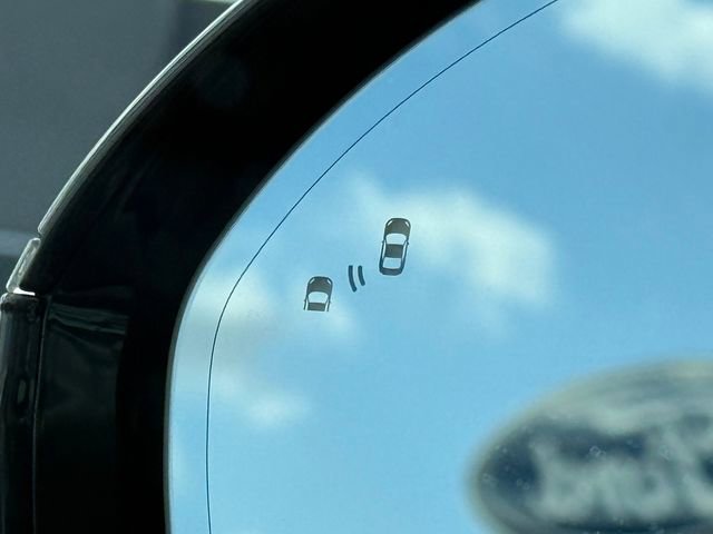 Used 2024 Lincoln Nautilus Reserve w/ Equipment Group 202A AWD/4WD image 25