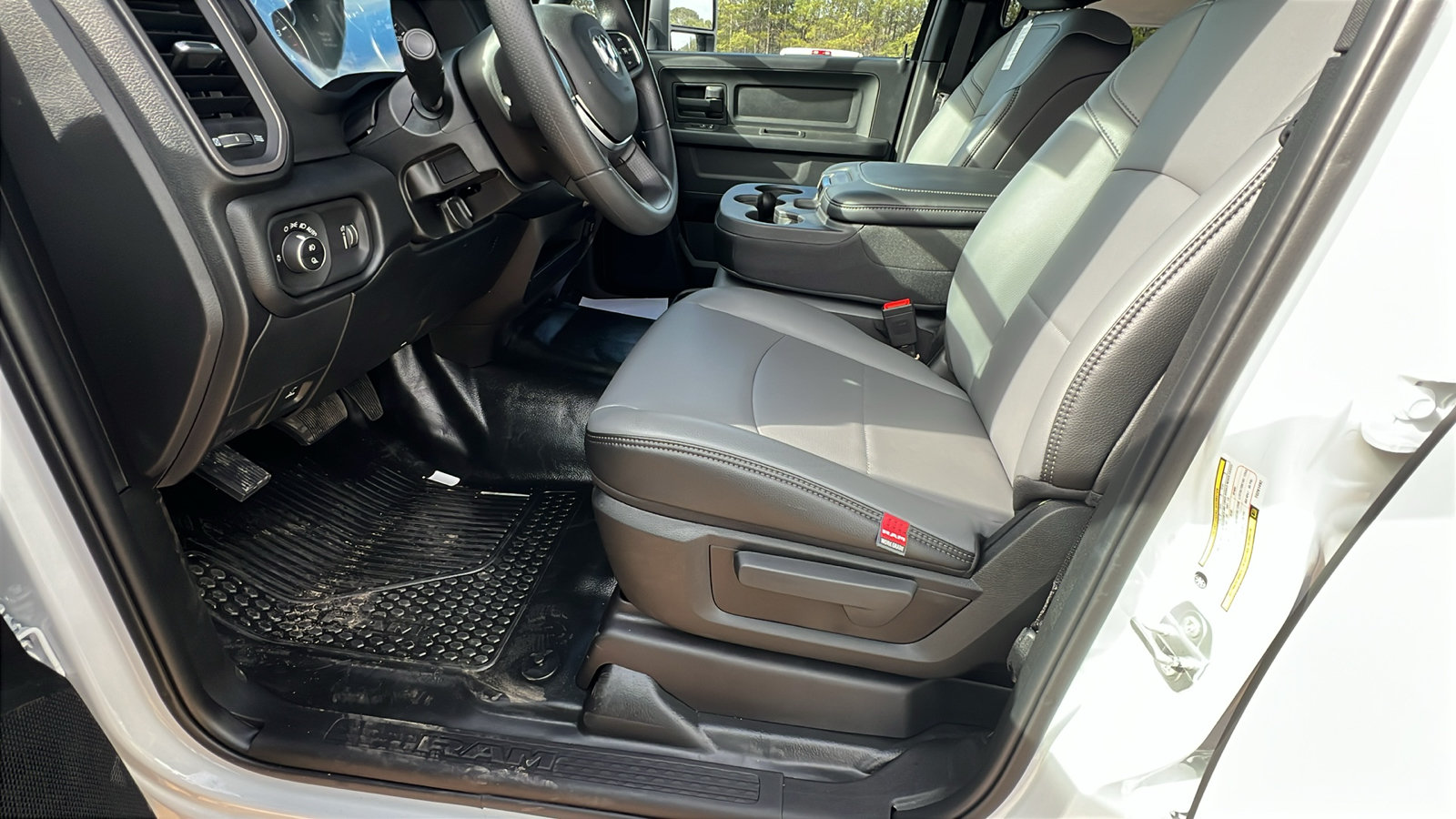 New 2026 RAM 2500 Tradesman AWD/4WD image 16
