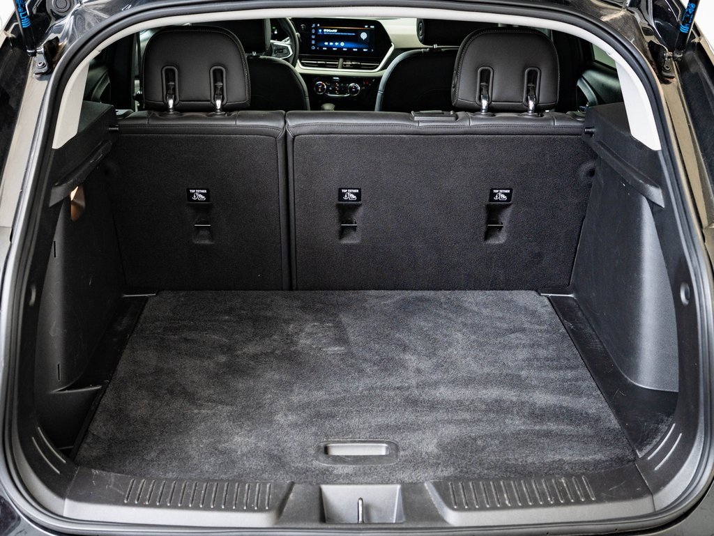 Used 2024 Chevrolet Trax LT w/ Driver Confidence Package image 16