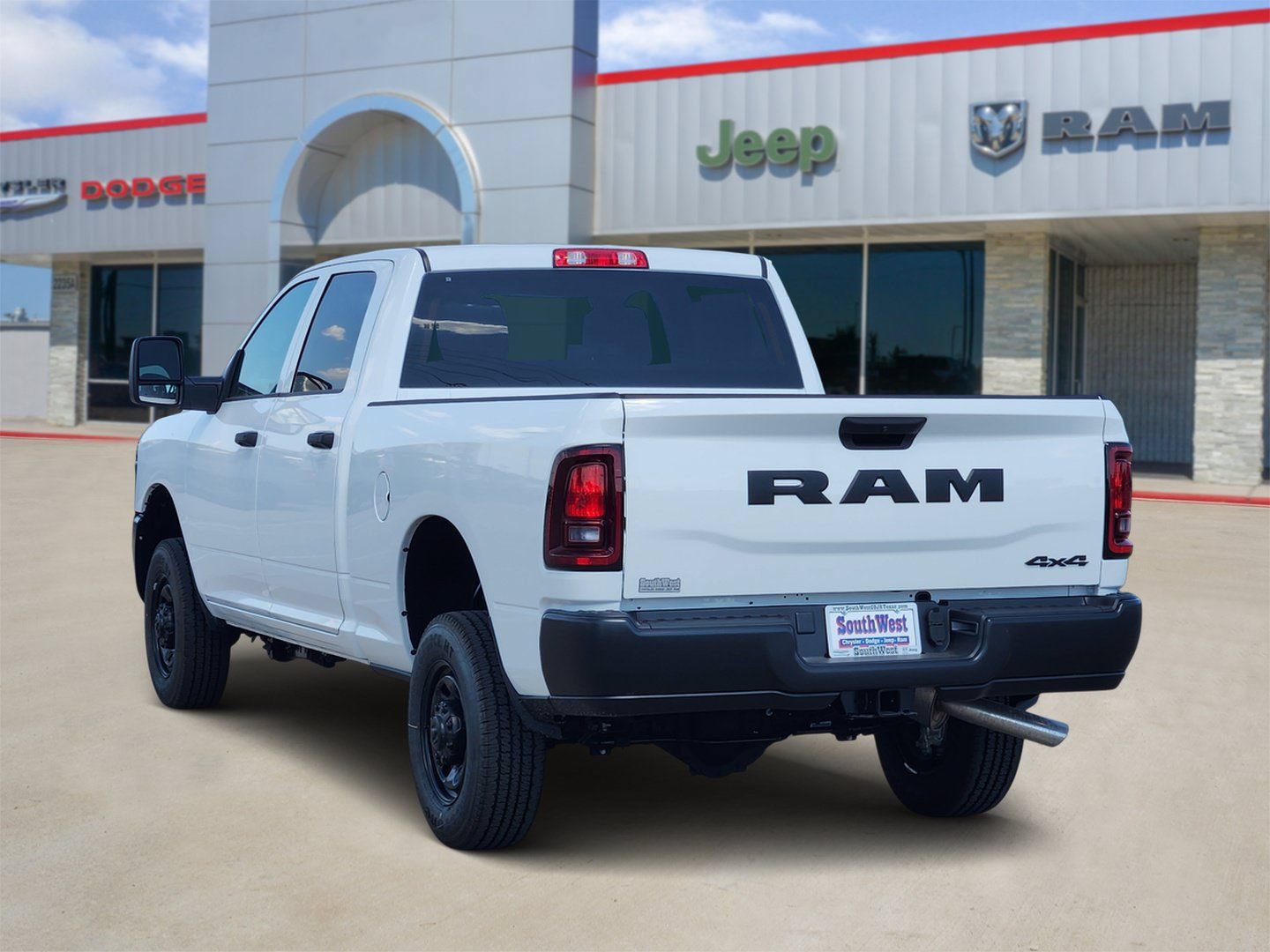 New 2026 RAM 2500 Tradesman AWD/4WD image 4