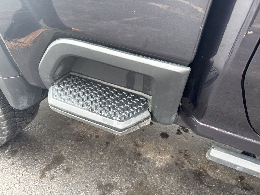 Used 2025 GMC Sierra 2500 SLT image 48