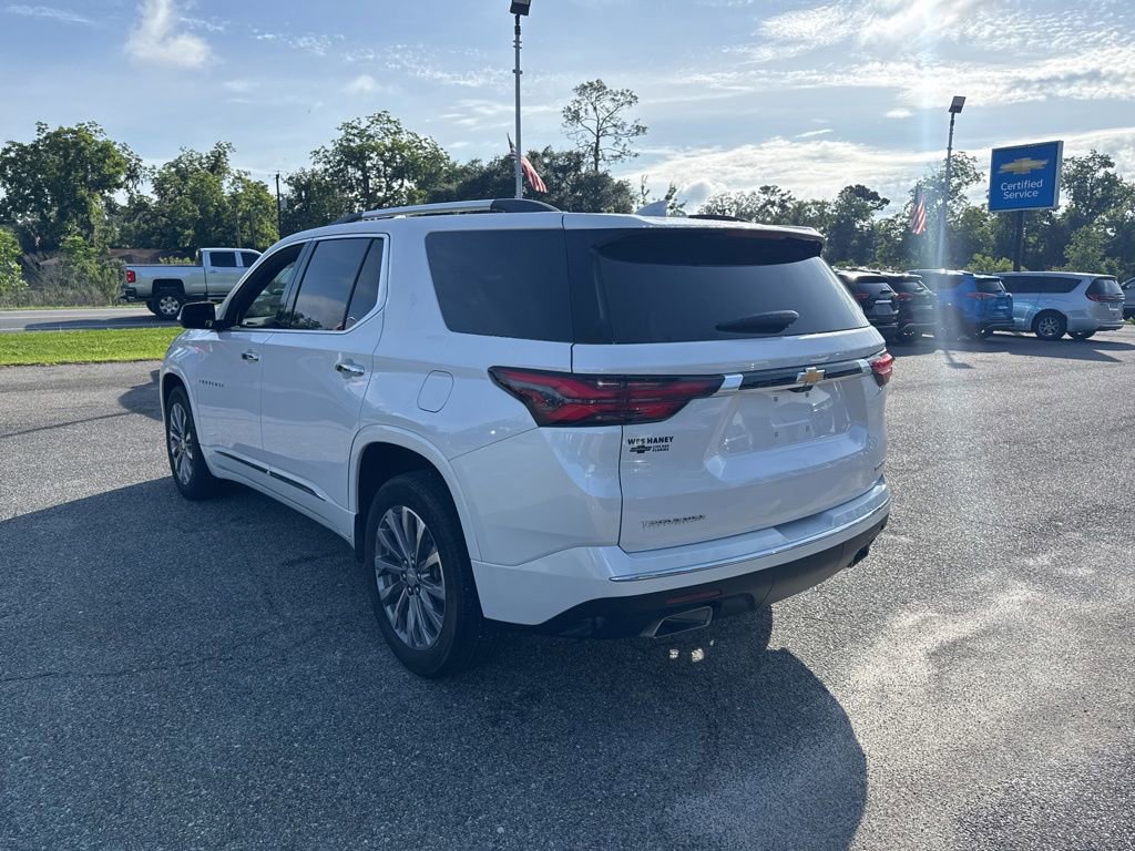Used 2023 Chevrolet Traverse Premier w/ LPO, Floor Liner Package FWD image 5