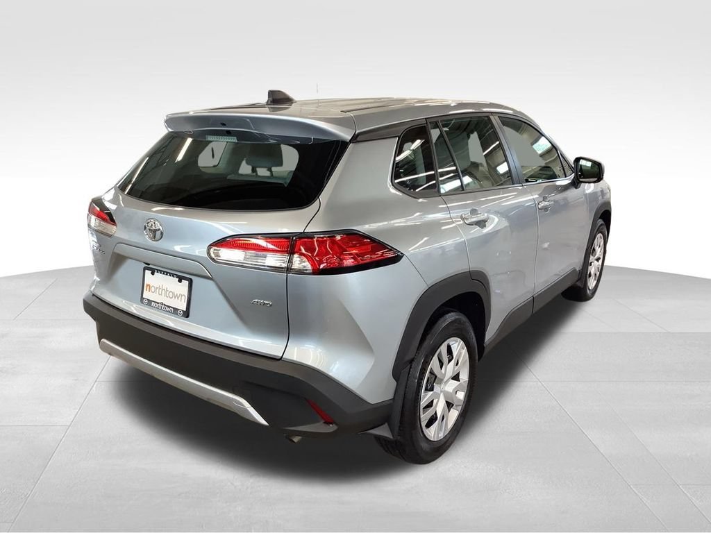 Used 2023 Toyota Corolla Cross L AWD/4WD image 24
