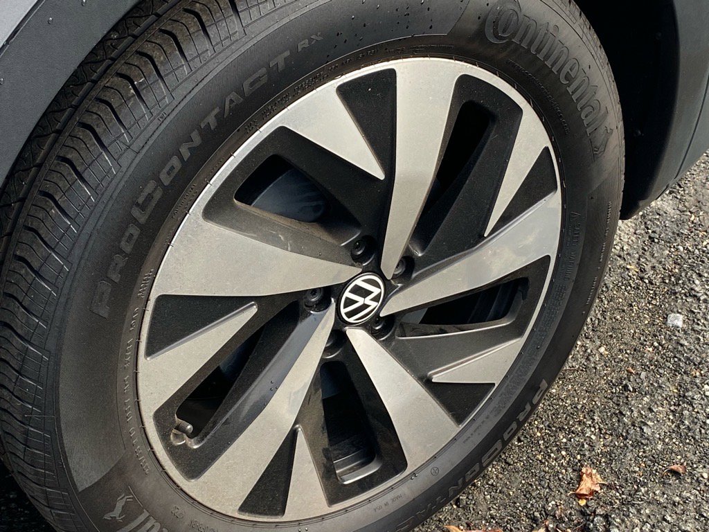 Certified 2024 Volkswagen ID.4 2WD image 18