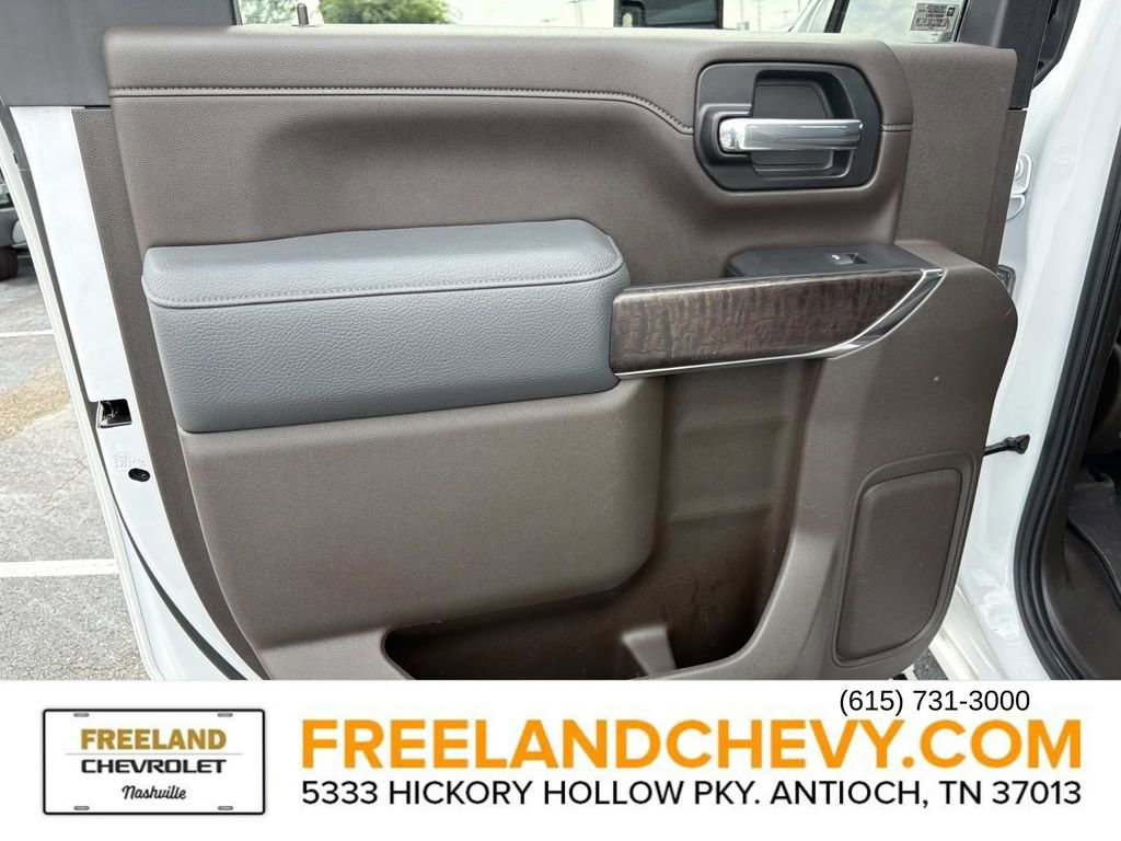 Used 2022 GMC Sierra 2500 Denali w/ Denali Ultimate Package AWD/4WD image 16