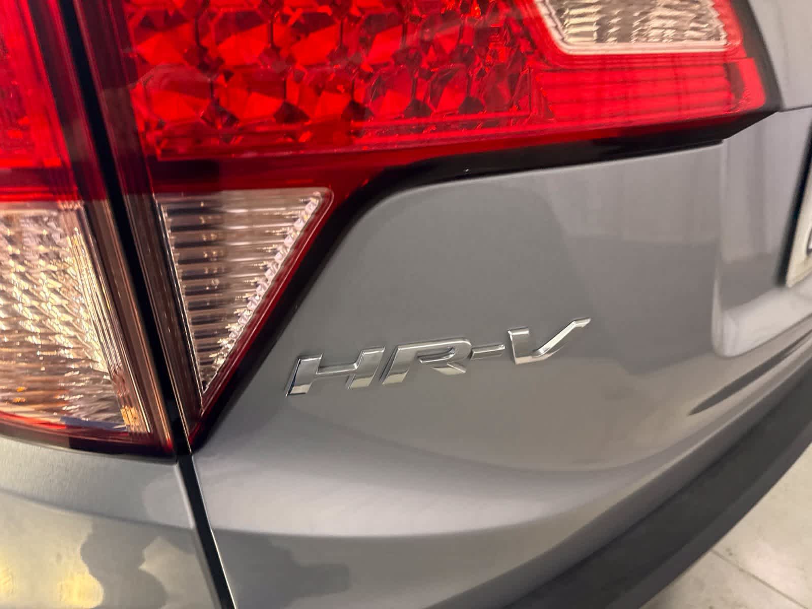 Used 2018 Honda HR-V EX image 12