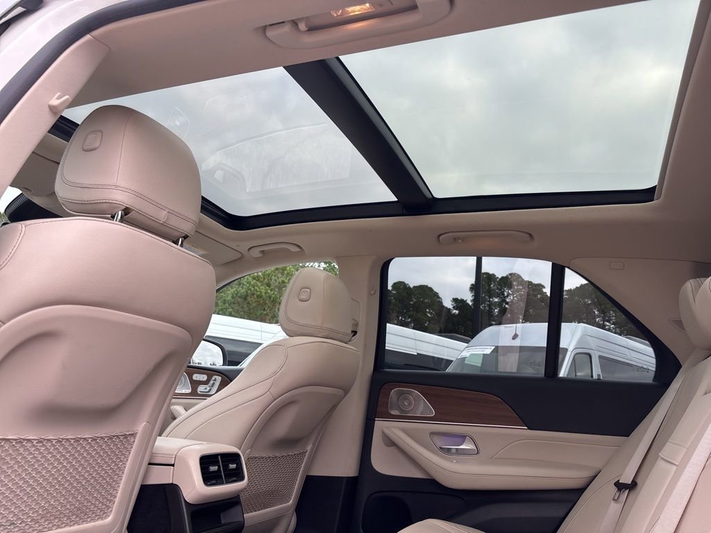 Used 2022 Mercedes-Benz GLE 350 4MATIC w/ Premium Package image 54