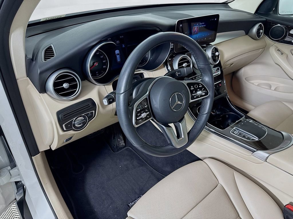 Used 2021 Mercedes-Benz GLC 300 GLC 300 image 9
