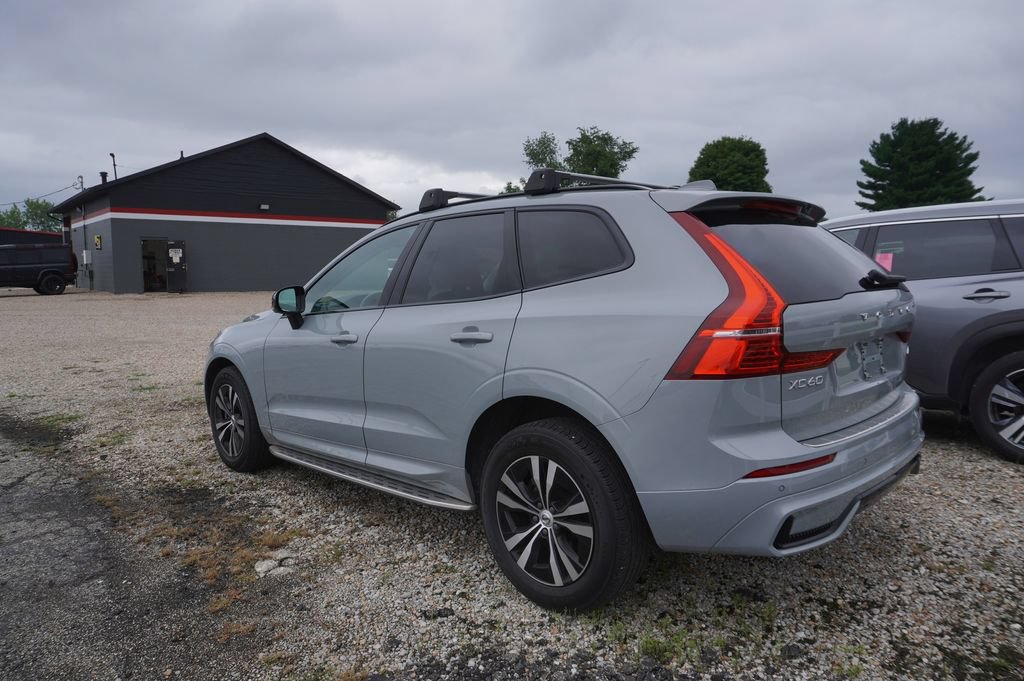 Used 2024 Volvo XC60 B5 Core AWD/4WD image 5