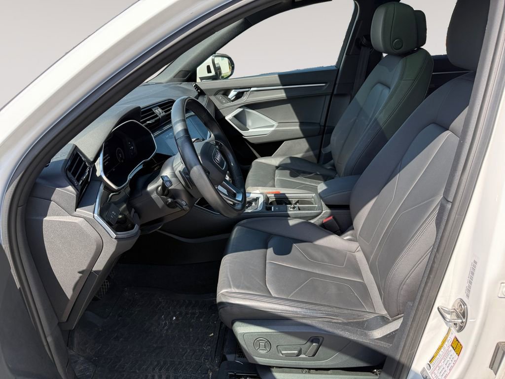 Used 2021 Audi Q3 2.0T Premium Plus w/ Premium Plus Package image 2