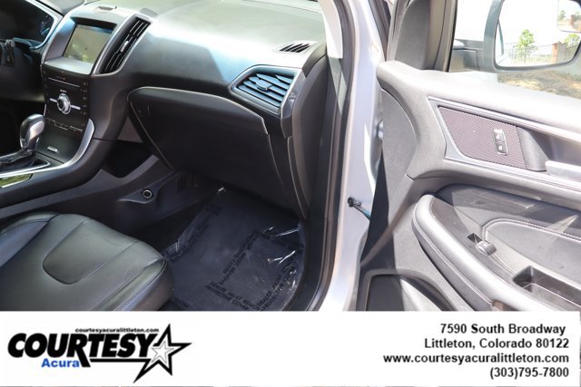 Used 2018 Ford Edge Titanium w/ Technology Package AWD/4WD image 34