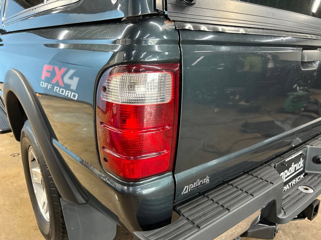 Used 2004 Ford Ranger XLT AWD/4WD image 9