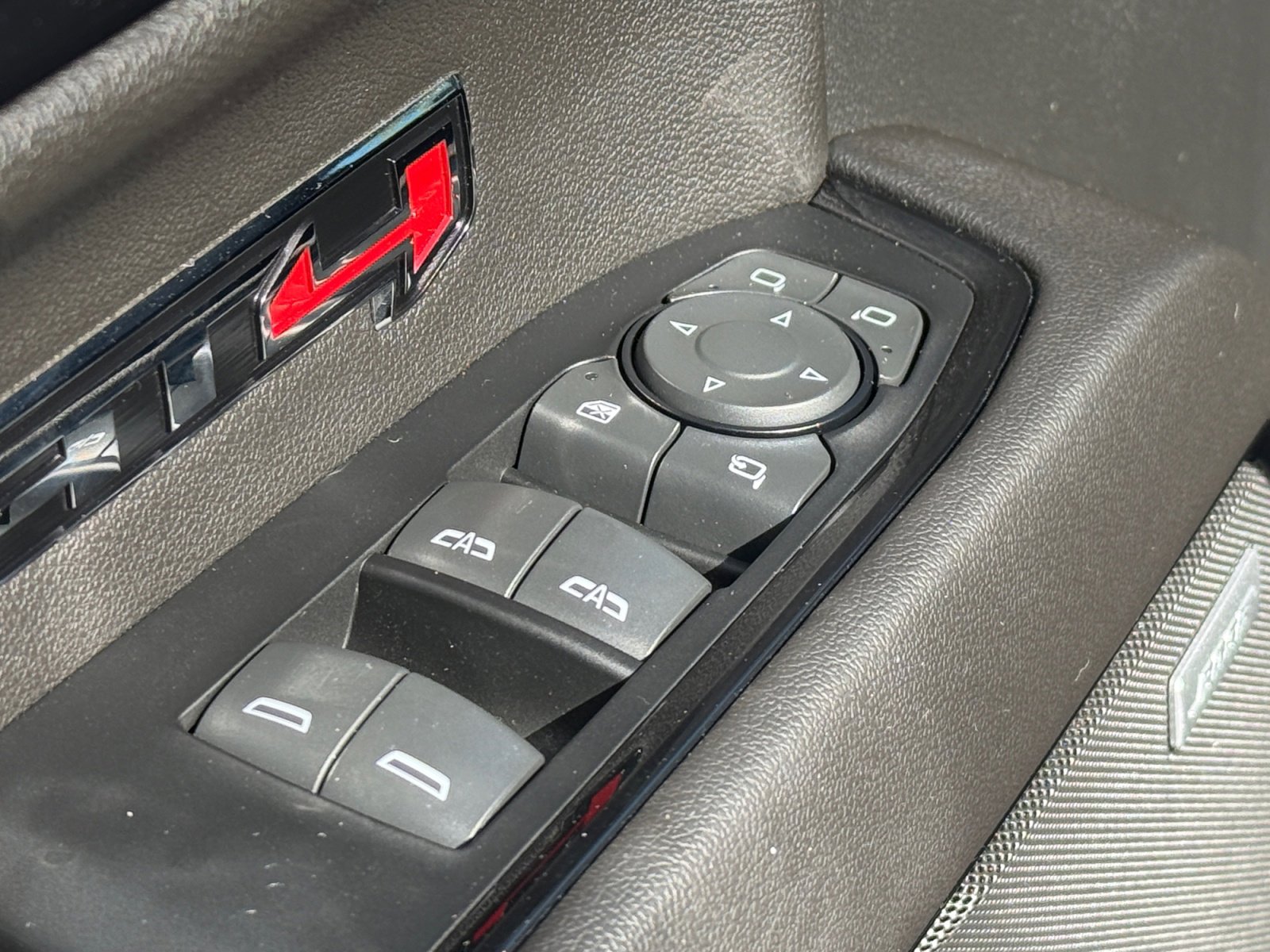 Used 2022 GMC Sierra 1500 AT4 w/ AT4 Premium Package image 28