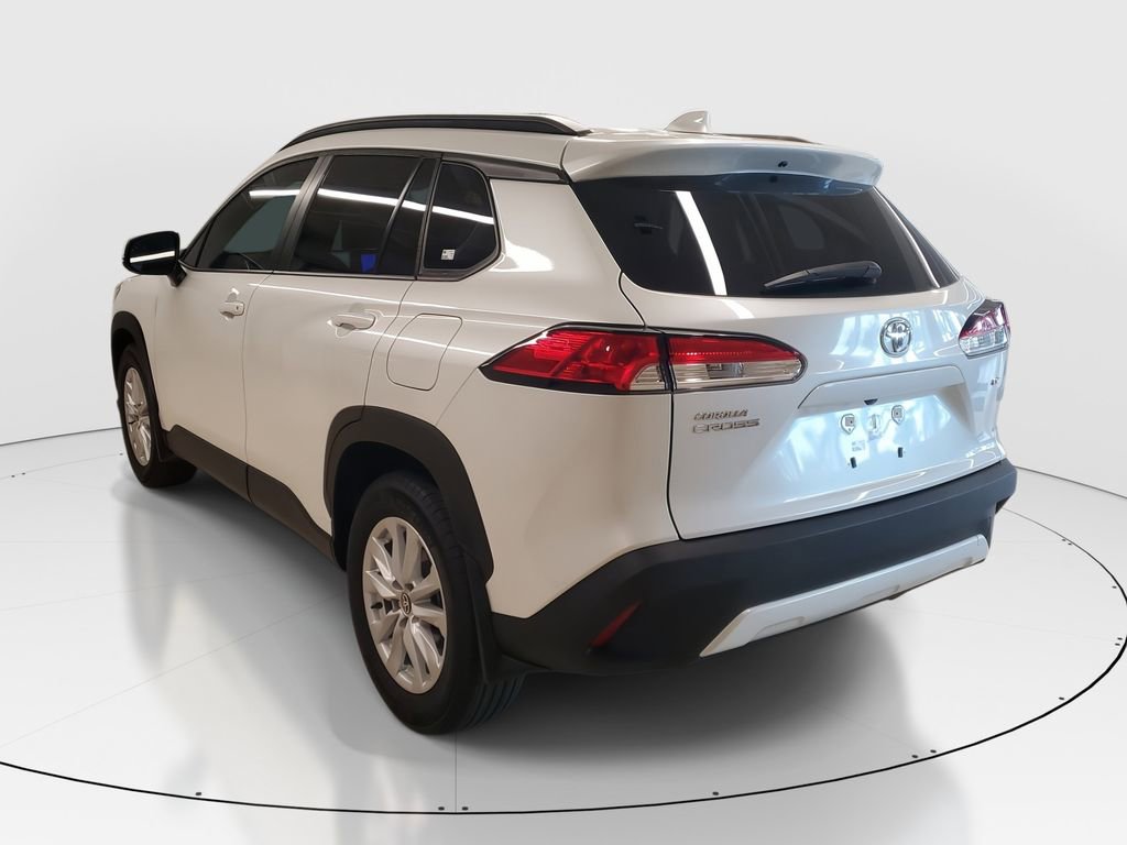 Used 2024 Toyota Corolla Cross LE w/ Moonroof Package FWD image 5