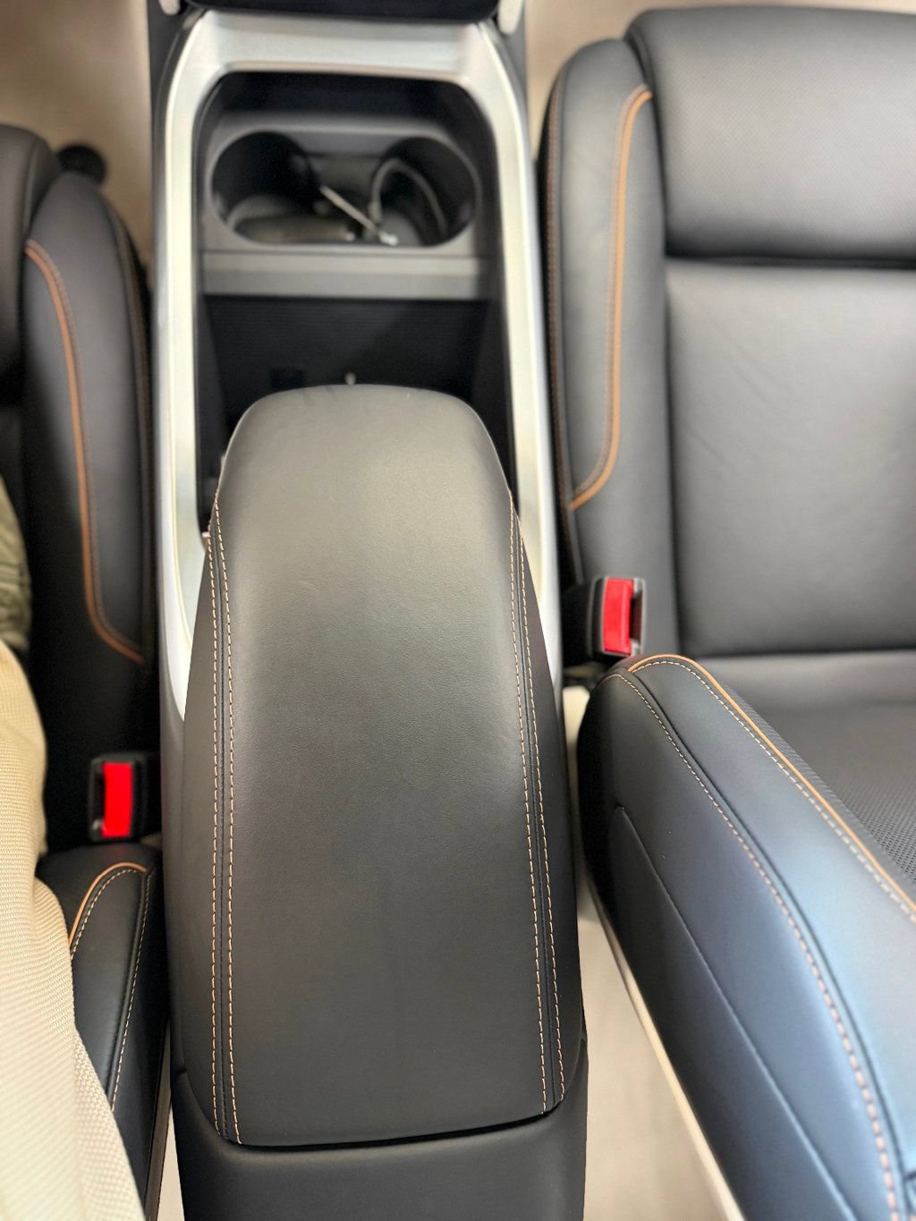 Used 2025 Lucid Air Touring AWD/4WD image 27