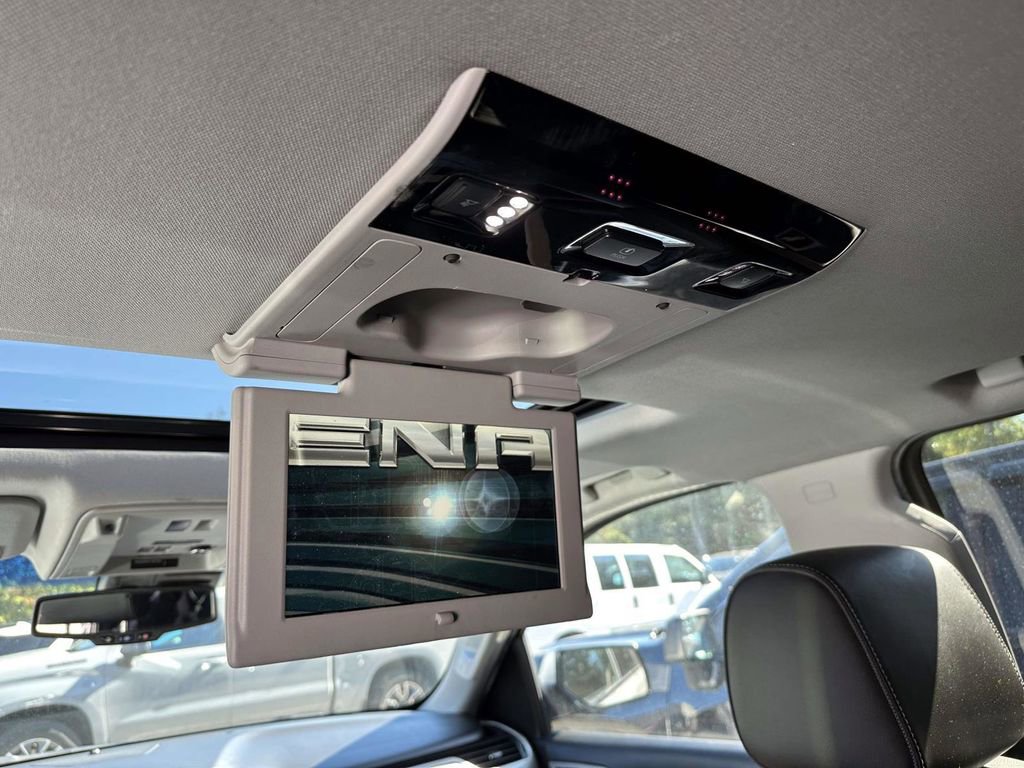 Used 2018 GMC Yukon Denali w/ Denali Ultimate Package image 12