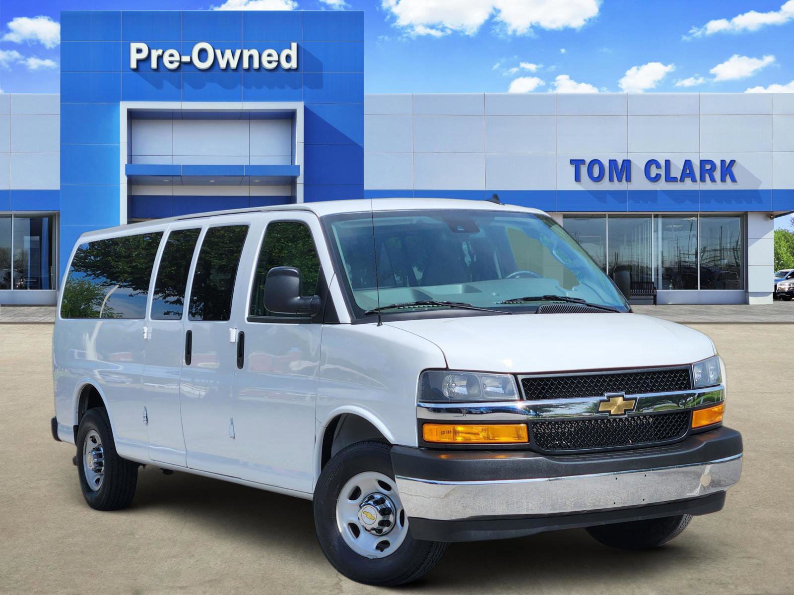 Used 2024 Chevrolet Express 3500 LT w/ LT Preferred Equipment Group RWD image 1