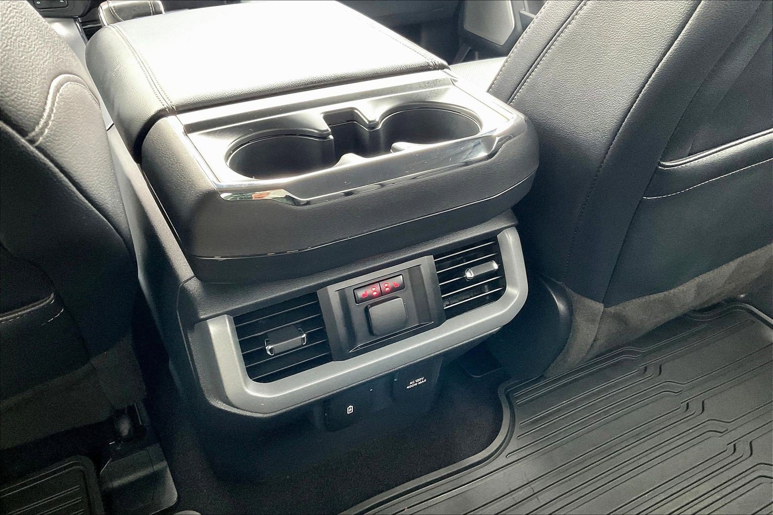 Used 2023 Ford F150 Lariat w/ Equipment Group 502A High AWD/4WD image 31