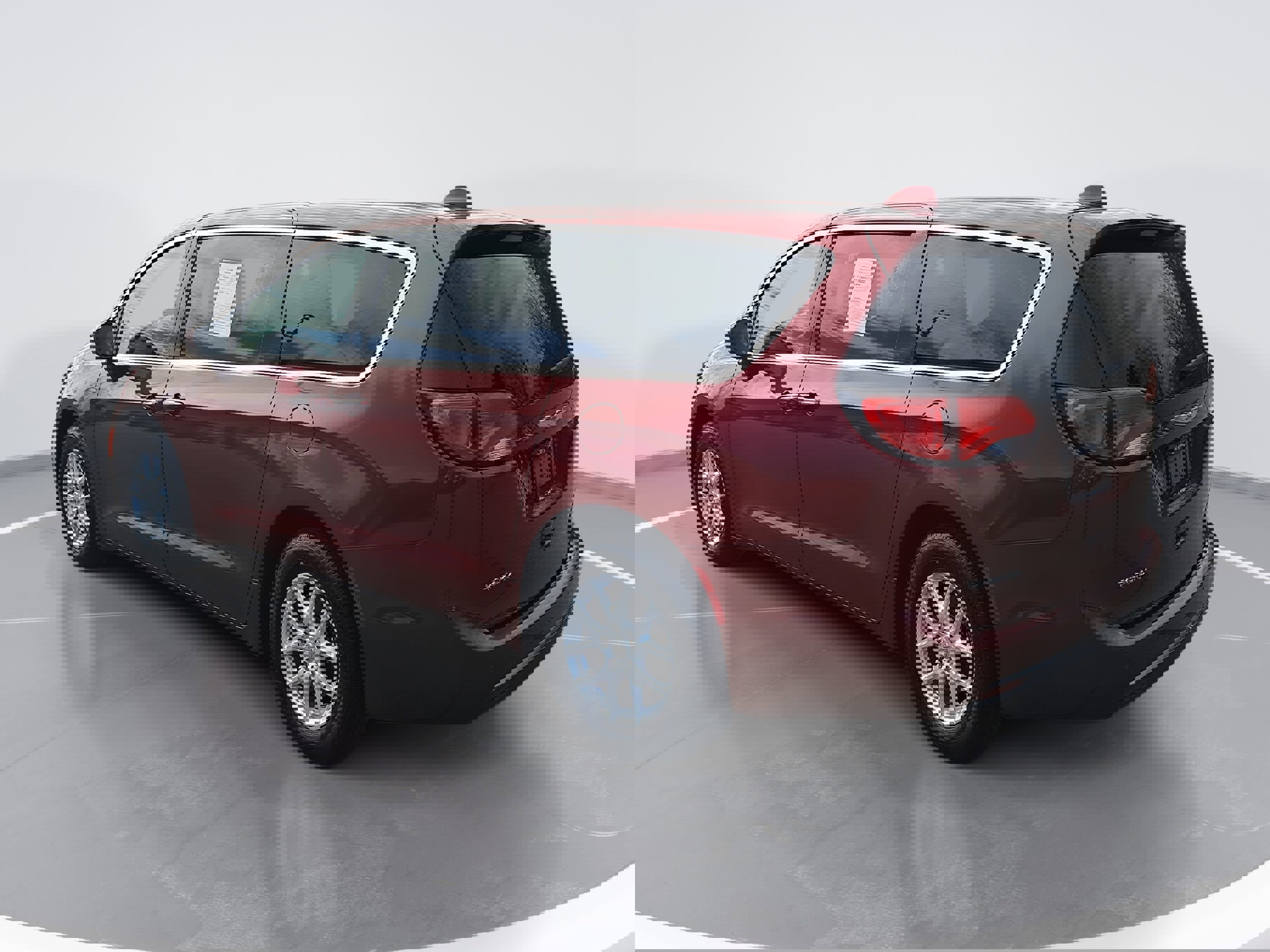 Used 2020 Chrysler Pacifica Touring w/ Cold Weather Group image 5