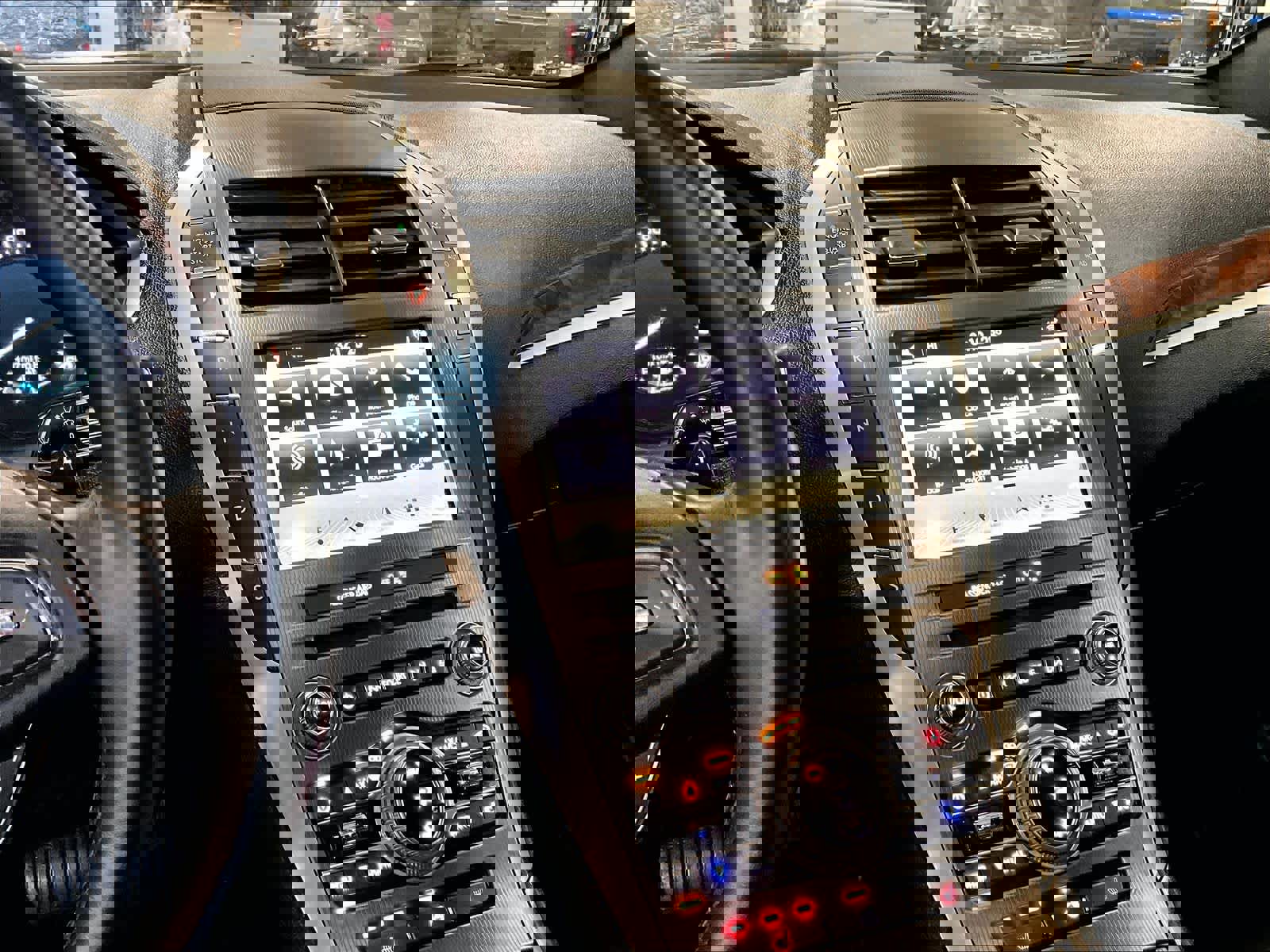 Used 2018 Lincoln MKZ Select w/ Select Plus Package image 18