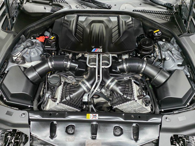 Used 2016 BMW M6 Convertible RWD image 38