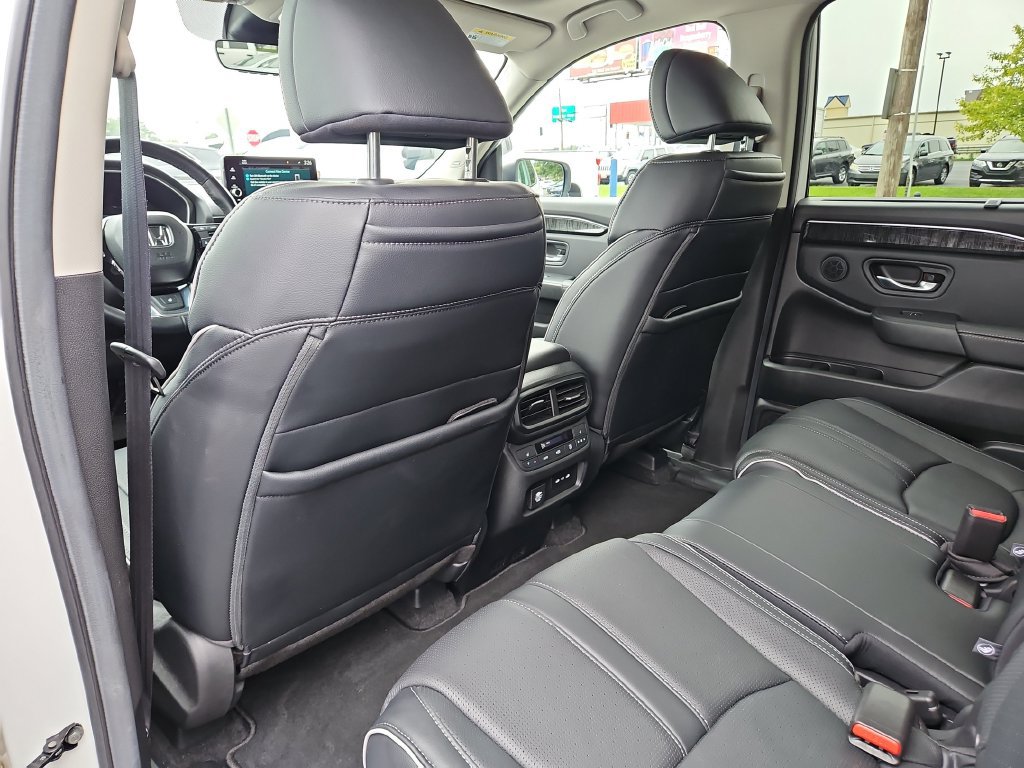 Used 2024 Honda Pilot Elite image 18