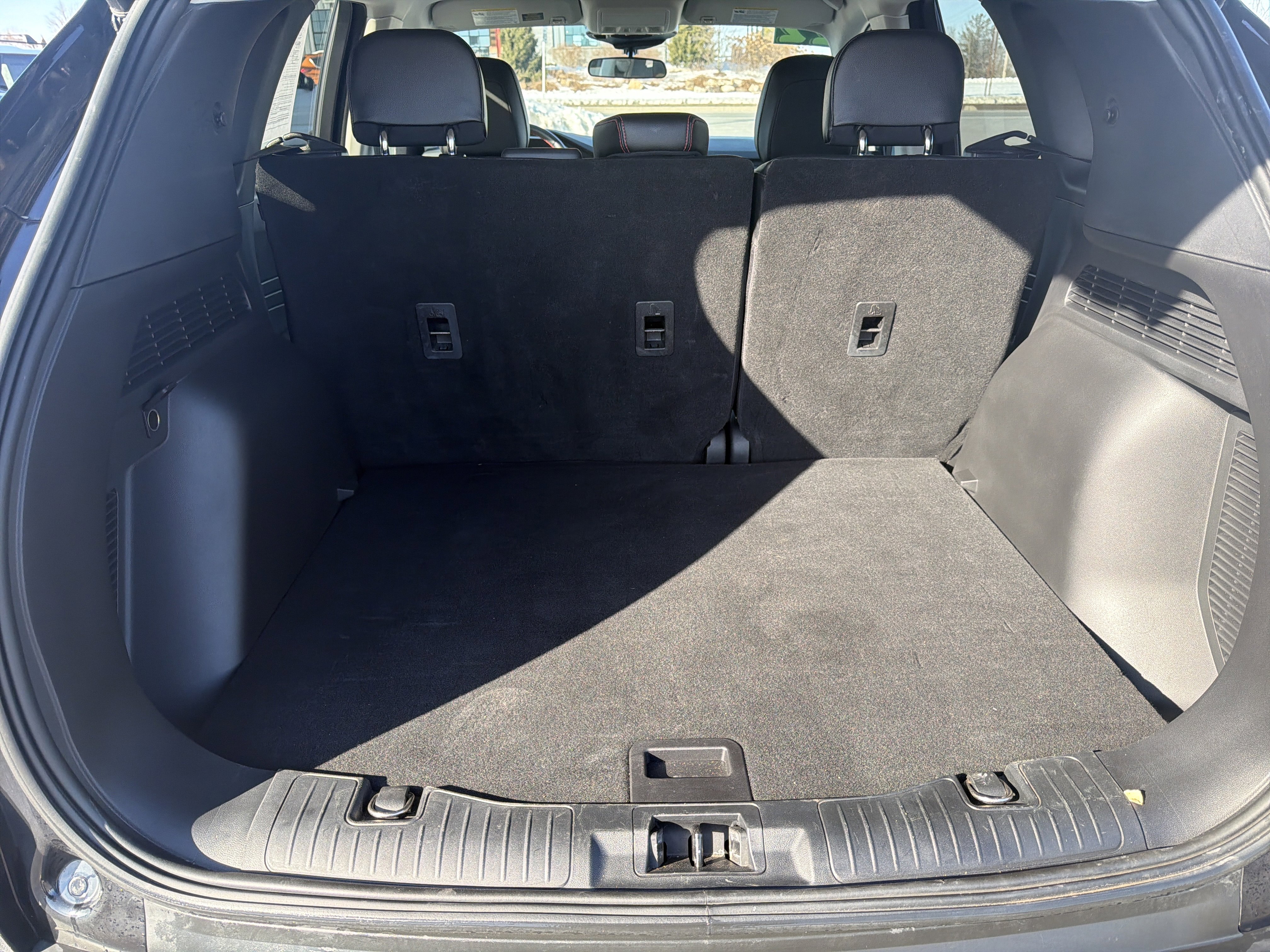 Used 2022 Ford Escape SEL w/ SEL Stealth AWD Package image 5