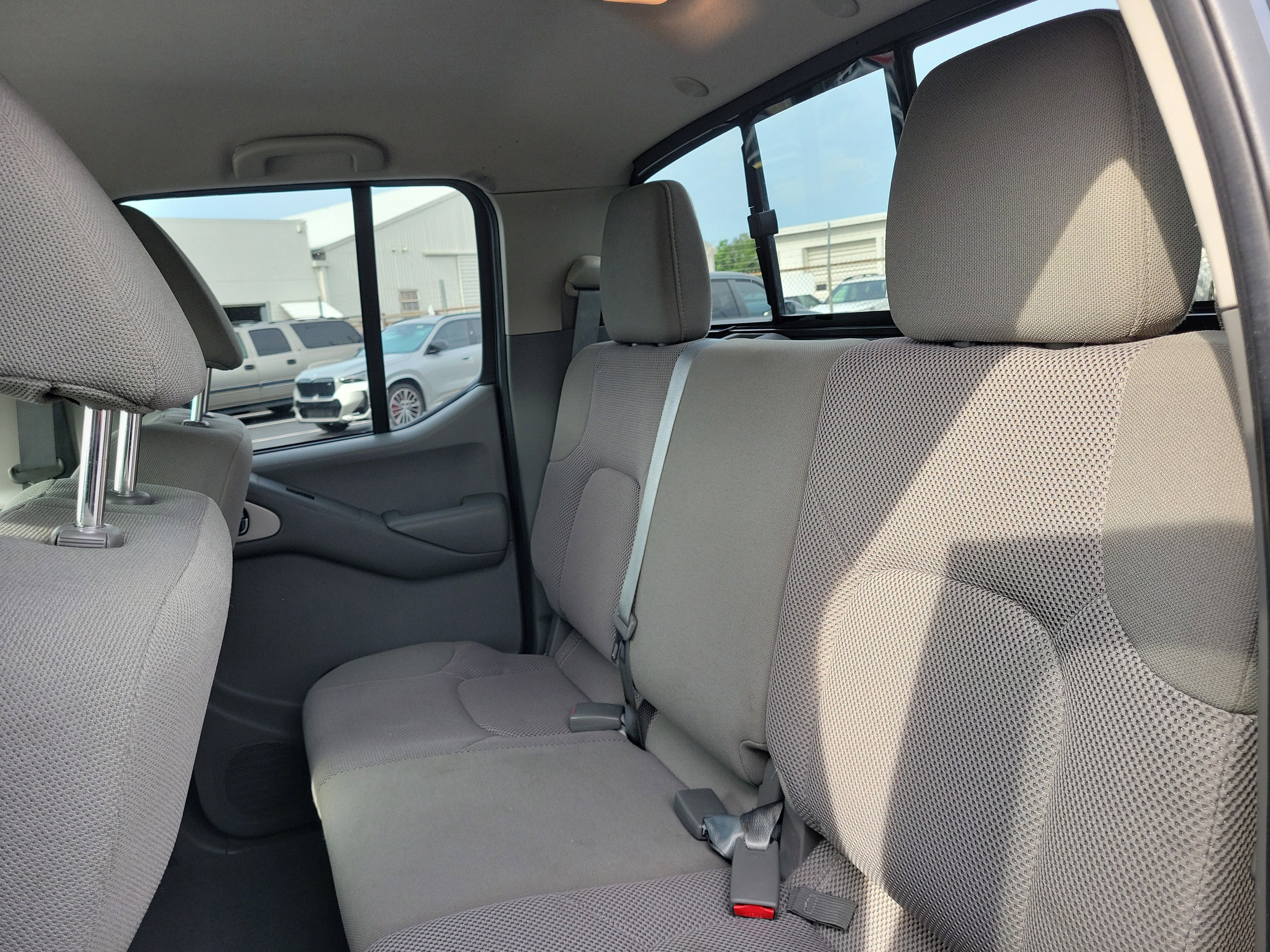 Used 2019 Nissan Frontier SV w/ Value Truck Package AWD/4WD image 10