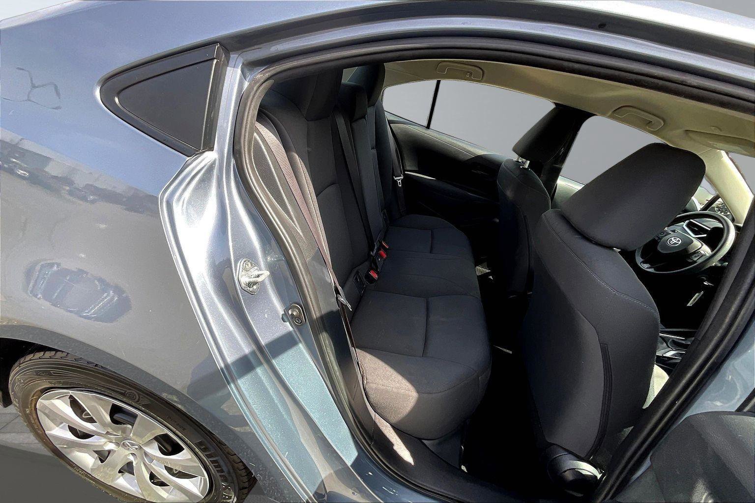 Used 2023 Toyota Corolla LE image 27