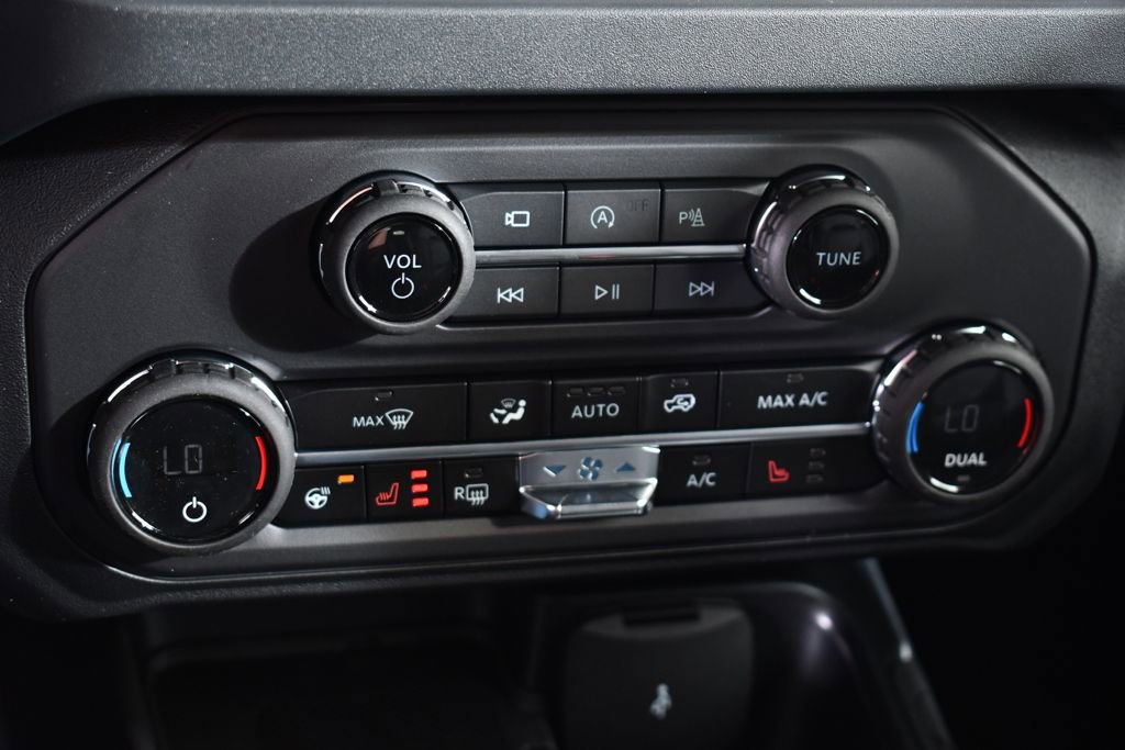 New 2025 Ford Bronco Outer Banks image 30