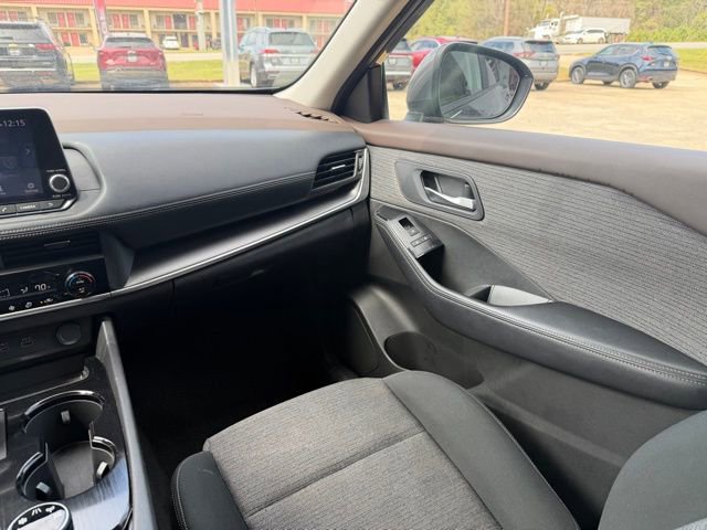 Used 2023 Nissan Rogue SV image 21