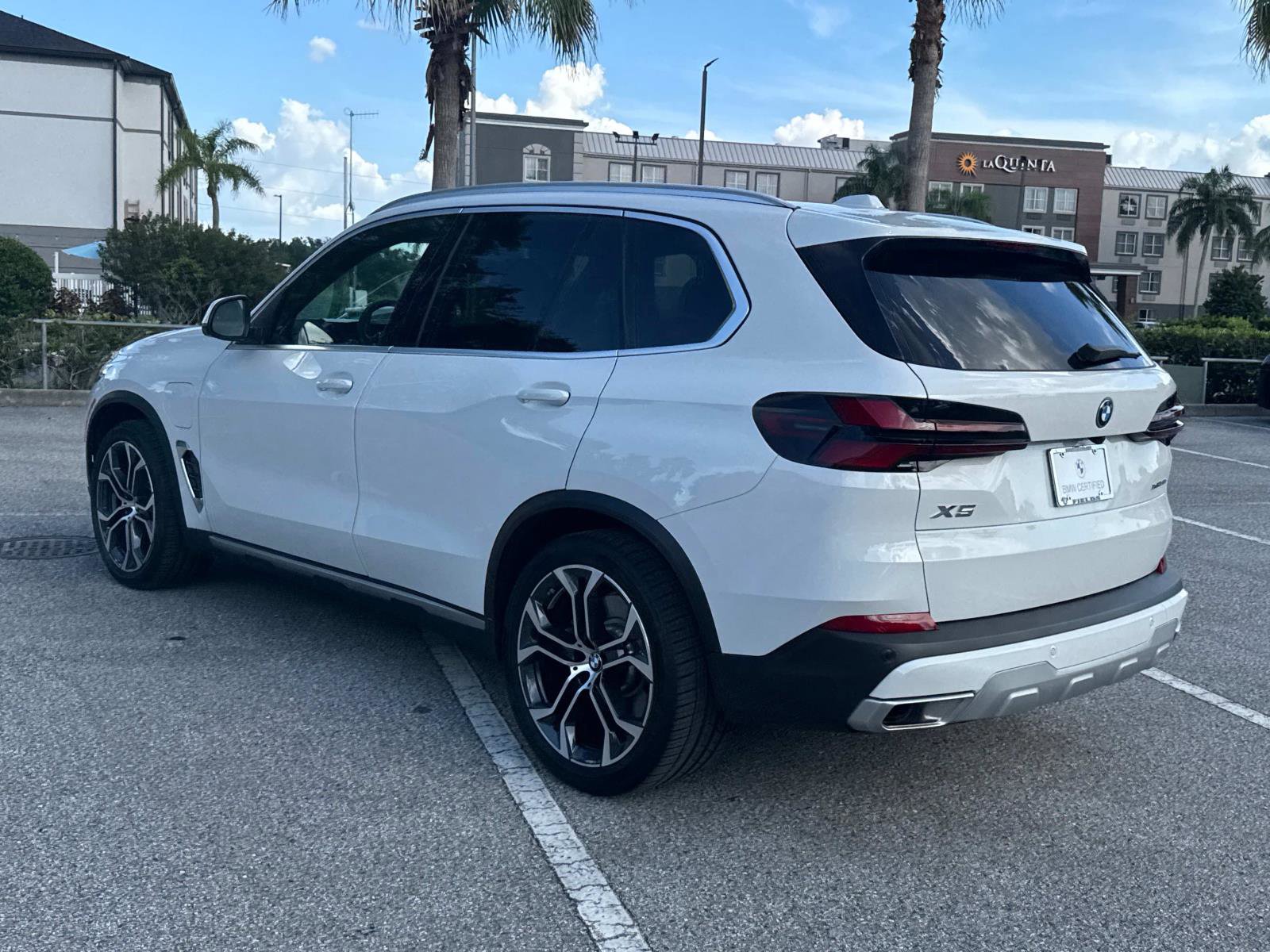 Certified 2025 BMW X5 xDrive50e w/ Parking Assistance Package image 6