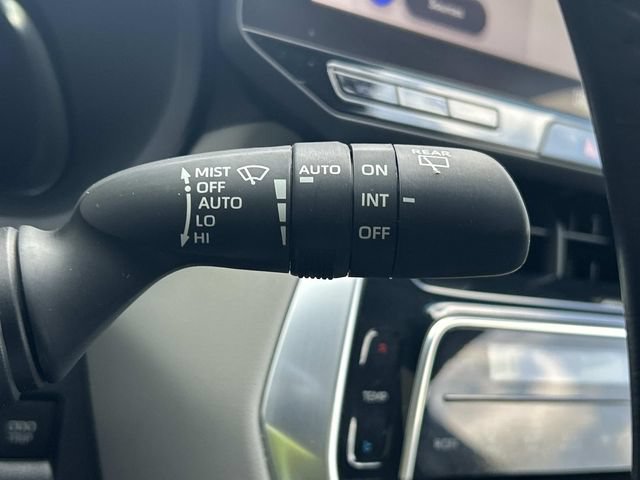 Used 2023 Toyota Venza Limited AWD/4WD image 32