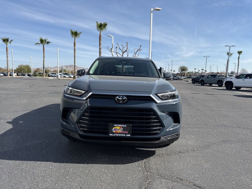 Certified 2025 Toyota Grand Highlander FWD image 3