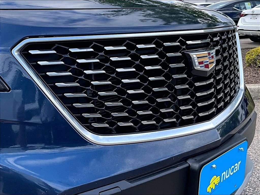 Used 2019 Cadillac XT4 Premium Luxury w/ Cold Weather Package AWD/4WD image 32