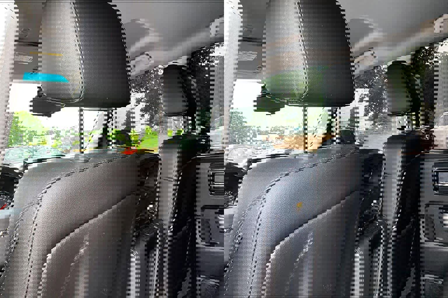 Used 2015 Chevrolet Silverado 2500 LT w/ LT Convenience Package AWD/4WD image 22