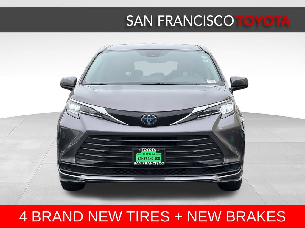 Certified 2021 Toyota Sienna LE FWD image 8