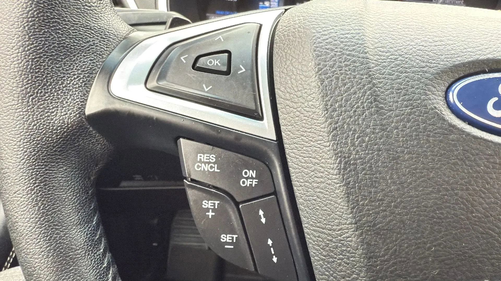 Used 2018 Ford Edge Sport w/ Ford Safe & Smart Package AWD/4WD image 12