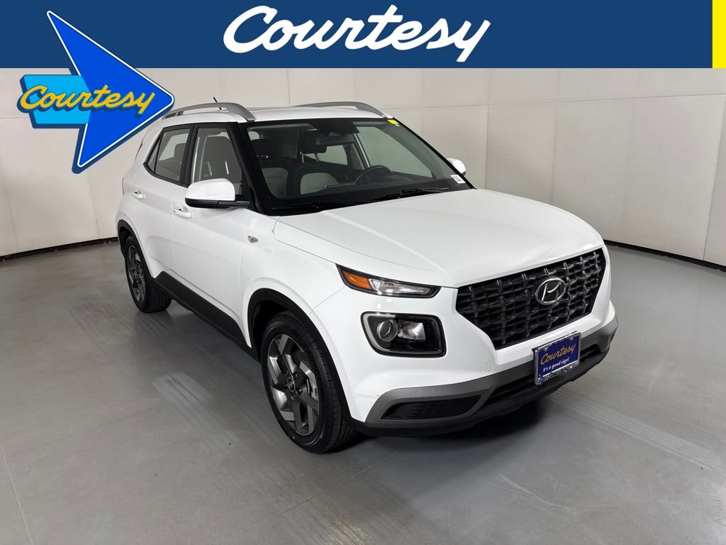 Used 2025 Hyundai Venue SEL